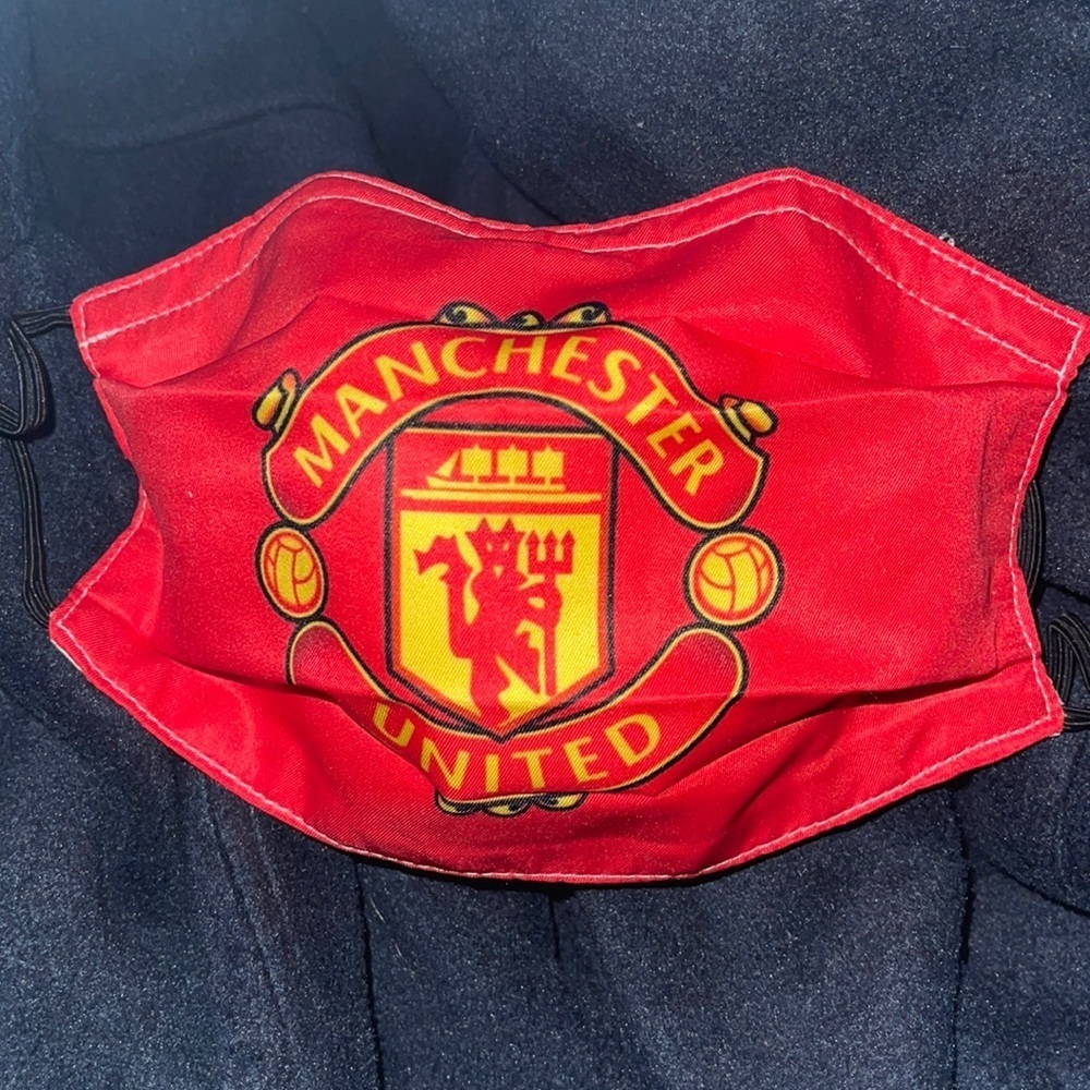 New Manchester United face mask